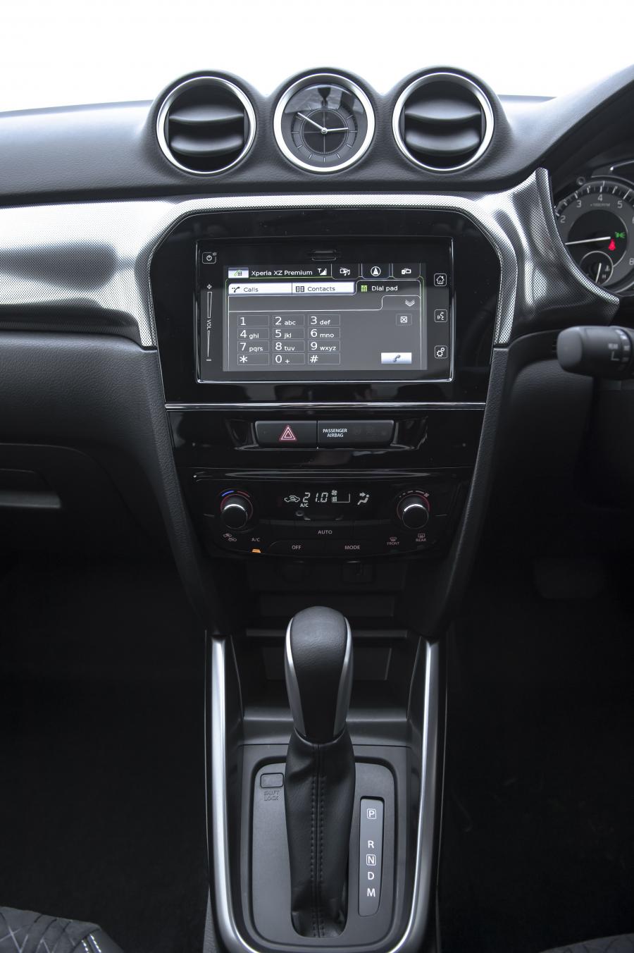 Детали интерьера Suzuki Vitara 2019 года  (ZA) (фото 10 из 40)